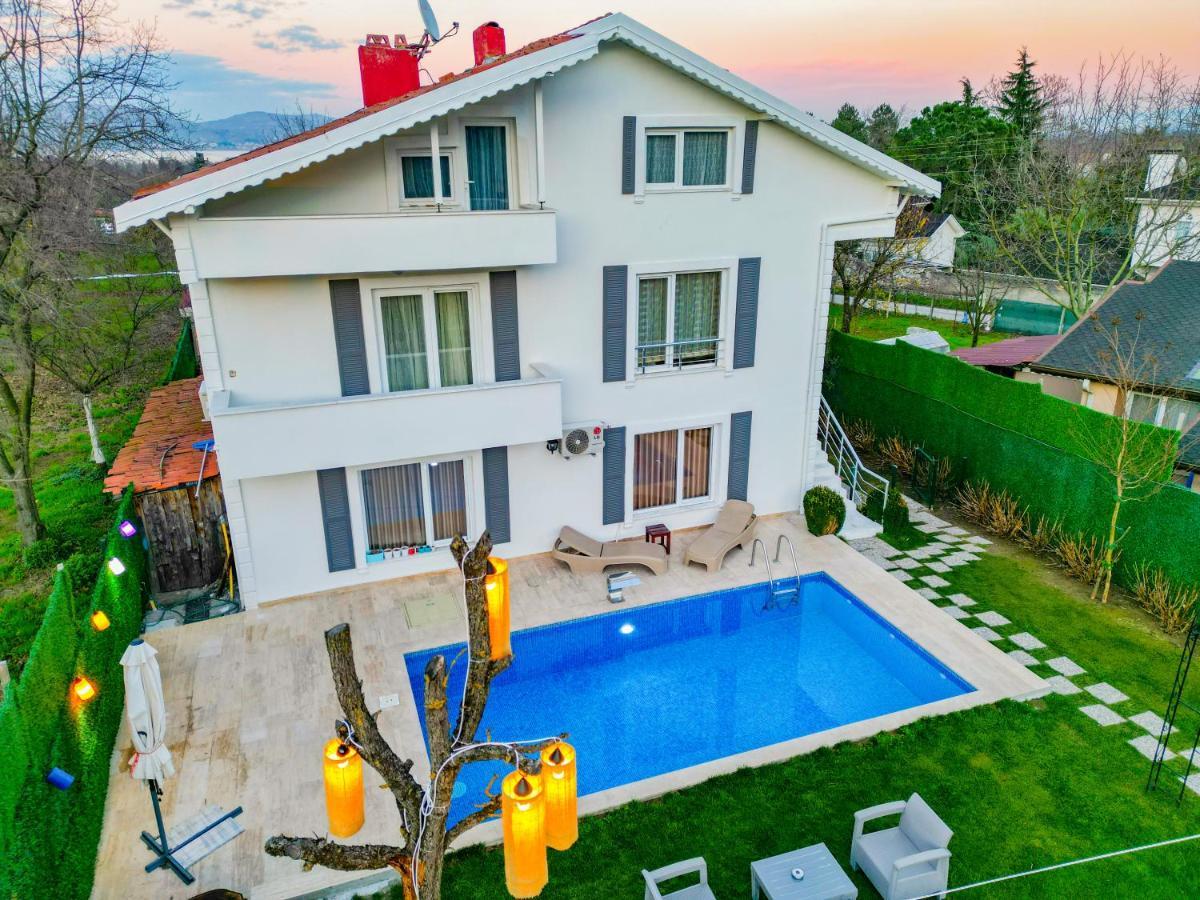 Villa Atlas Muhafazakar Havuzlu, Mustakil Genis Bahceli Sapanca Exterior foto