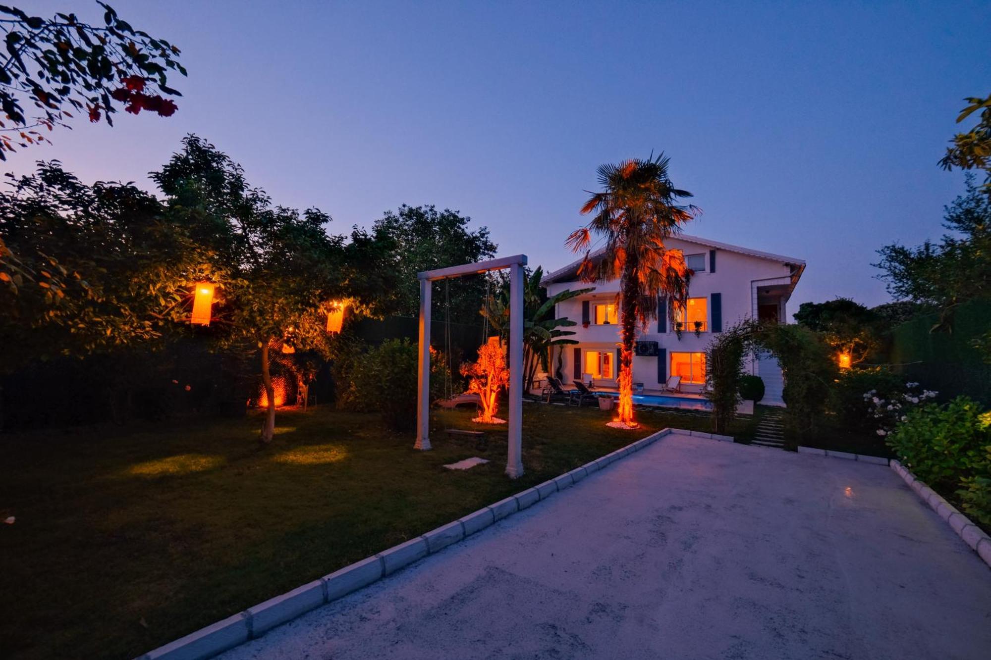 Villa Atlas Muhafazakar Havuzlu, Mustakil Genis Bahceli Sapanca Exterior foto